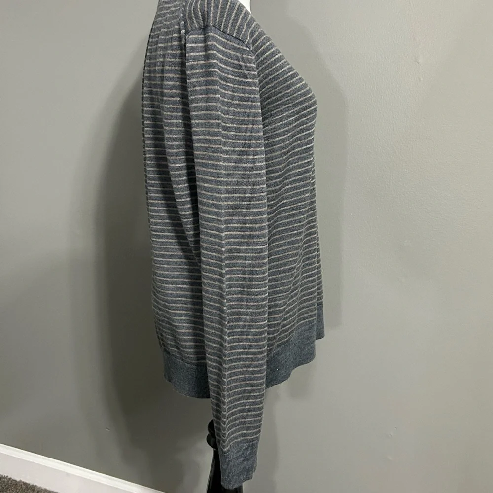 Banana republic‎ 100% merino wool sweater, men’s long sleeve, V-neck gray & tan